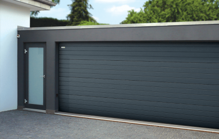 Porte de garage en woodgrain ligné - RAL 7016